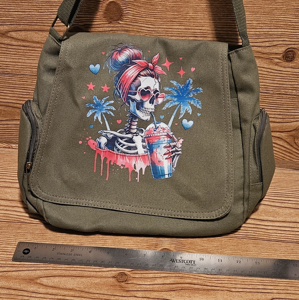 Skull Gothic Green Light Weight Messenger Bag
